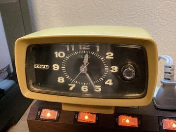 Tafelklok - Seiko - Tafelklok Kurogane Plug-in Seiko