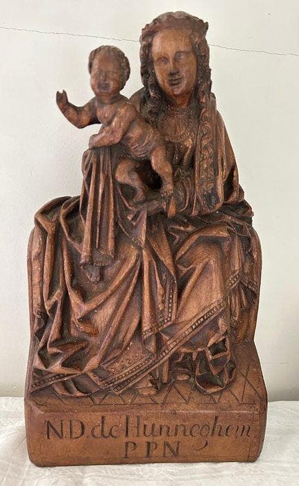 Beeld, Onze-Lieve-Vrouw van Hunneghem - 44 cm - Walnoot, Antiquités & Art, Art | Art non-occidental