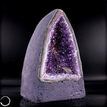 Natuurlijke amethistdruze met calcietkristal – intense