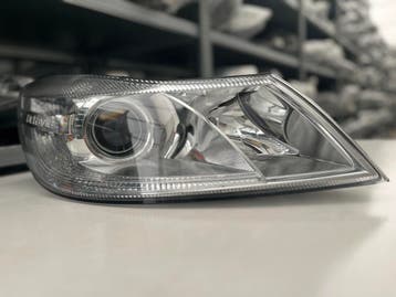 SKODA OCTAVIA 2 LIFT HALOGEN KOPLAMP RECHTS 1Z1941016F, Auto-onderdelen, Verzenden, Gebruikt, Skoda