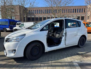 Online veiling - 2015 Toyota Verso - Zo meenemen -, Nieuw