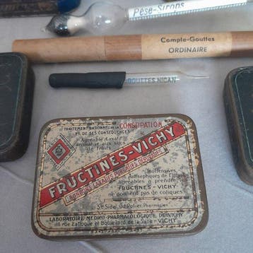 Peloille - Apotheek gereedschap (10) Vintage -