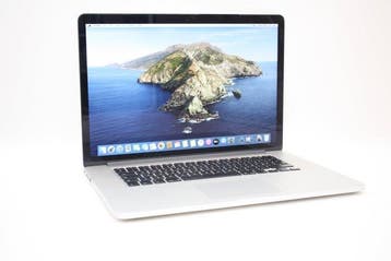 Apple MacBook Pro 15 | Quadcore i7 2.3Ghz CPU | 8GB RAM |