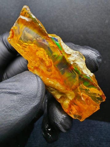 128.75ct Crystal Opal Specimen Ruw- 25.75 g