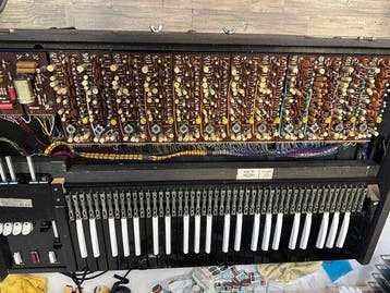 Vox - Continental V301E - - Elektronisch orgel - Italië -