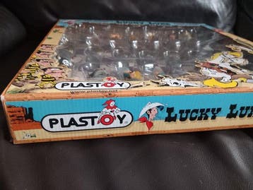 Figurine - Jeu déchecs Lucky Luke Plastoy 2009 - Pvc
