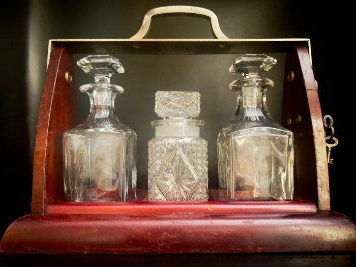 Baccarat - Armoire à liqueurs (4) - Cave à whisky autour de, Antiquités & Art, Curiosités & Brocante