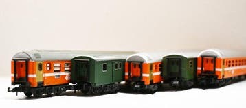 Minitrix N - 13070 (x3), 13027 (x2) - Ensemble de wagons de, Hobby en Vrije tijd, Nieuw