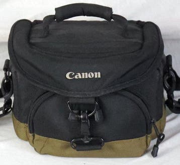 Canon EOS 450D incl. EF-S 18-55mm 1:3.5-5.6 IS, tas en, Nieuw