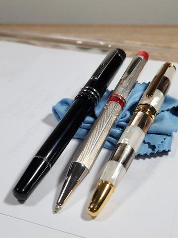 Delta - Sans prix de réserve - Parure de stylos, Nieuw