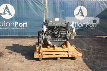 Veiling: Motor voor machine Doosan DB58TIS Diesel 91kW 2011, Doe-het-zelf en Bouw, Ophalen, Nieuw