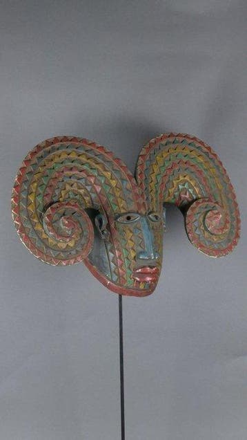 Prachtige helm. - Yoruba - Nigeria (Zonder minimumprijs), Antiek en Kunst