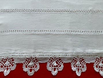Linge de lit de la fin du XIXe siècle avec les initiales