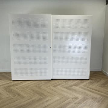 Gispen akoestische schuifdeurkastvv 8 legborden, (hxbxd), Huis en Inrichting, Kasten | Overige, Gebruikt