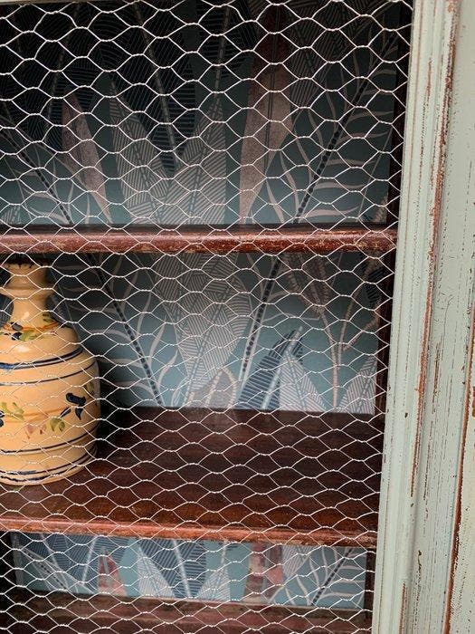 Kabinet - Hout - Wandkast in shabby chic-stijl., Antiek en Kunst, Antiek | Overige Antiek