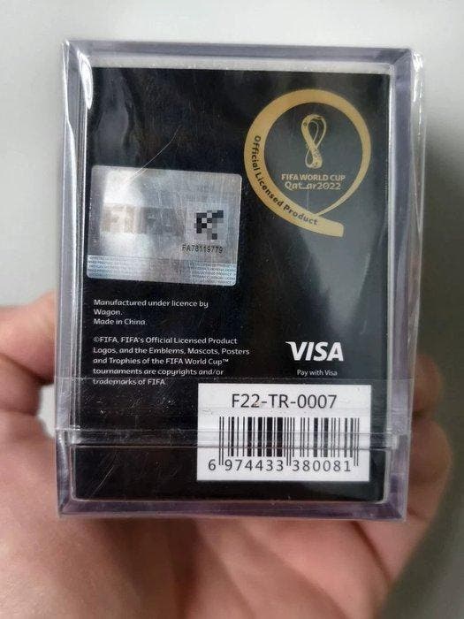 2022 Qatar World Cup Miniature World Cup Trophy Figurine -, Verzamelen, Overige Verzamelen