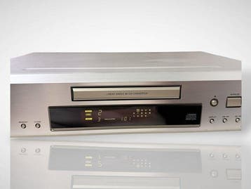 Onkyo - DX-7333 Cd-speler