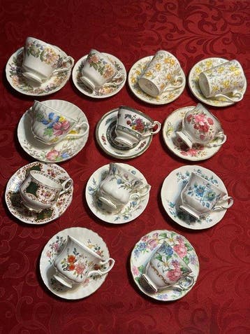 Royal Albert , Bone China England . - Tafelservies (12) -