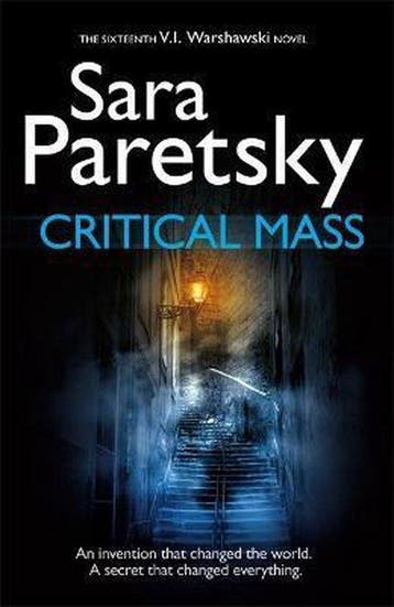 Critical Mass 9781444758702 Sara Paretsky, Verzenden, Zo goed als nieuw, Sara Paretsky