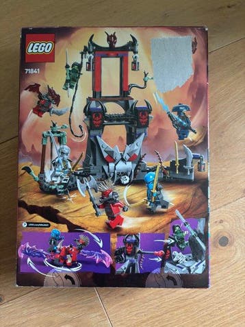 Lego Set - 71841 - Ninjago - Dragonian Storm Village