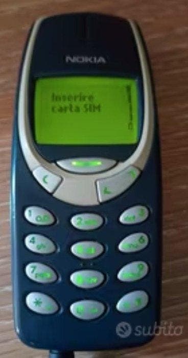 NOKIA 3310+Samsung GT VintageClassic - Mobiele telefoon (2), Games en Spelcomputers, Spelcomputers | Overige Accessoires