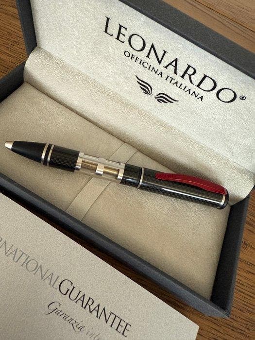 Leonardo Officina Italiana Sfera Fibra di Carbonio A.R. -, Verzamelen, Pennenverzamelingen