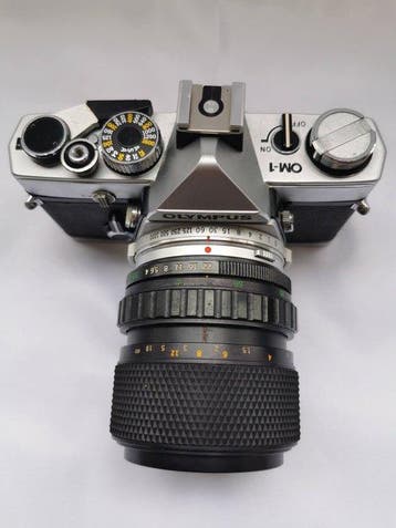 Olympus OM-1 (Early Model) + Zuiko 35-70mm F4 - Serviced by, Nieuw
