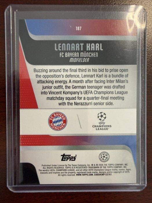 2025/26 Topps UEFA Champions League Lennart Karl /75, Collections, Autocollants