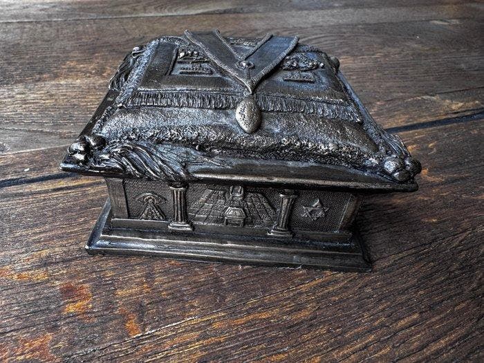 Boîte de tabac à priser - Résine - Boîte à tabliers, Collections, Objets militaires | Général