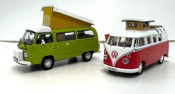 IXO 1:43 - Modelauto (2) - 2 Volkswagen camperbussen T1 en, Nieuw