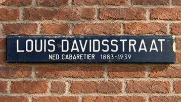 Metalen straatnaambord ‘Louis Davidsstraat’ – donkerblauw
