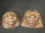Ethnisch decoratief houten masker met schilderwerk –