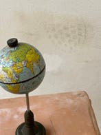 Celestial and terrestrial globes - Mappamondo Vintage -