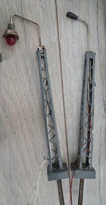 Viessmann H0 - Bovenleiding (77) - Set masten, metaal en, Nieuw