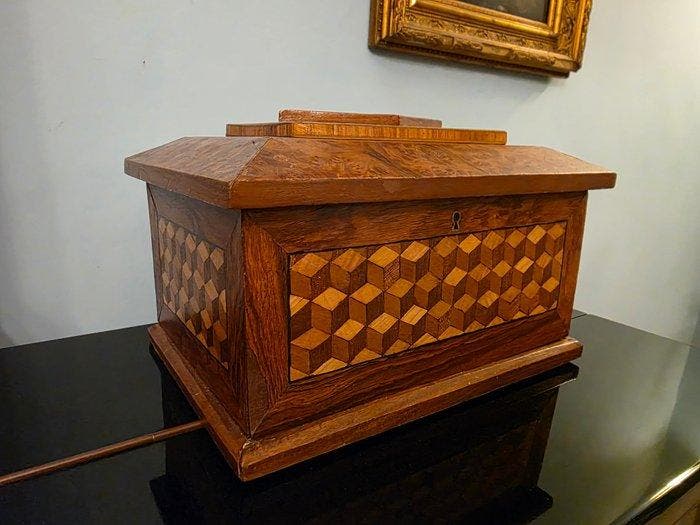 Doos - Hout - Geometrische intarsie, Antiek en Kunst, Curiosa en Brocante