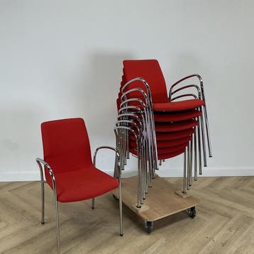 Kush + Co set van 8 stuks koppelbare zaalstoelen met kar,, Gebruikt, Vijf, Zes of meer stoelen