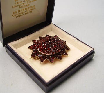 Sans prix de réserve - Broche Tombak, Golddoublé - 32.00ct.