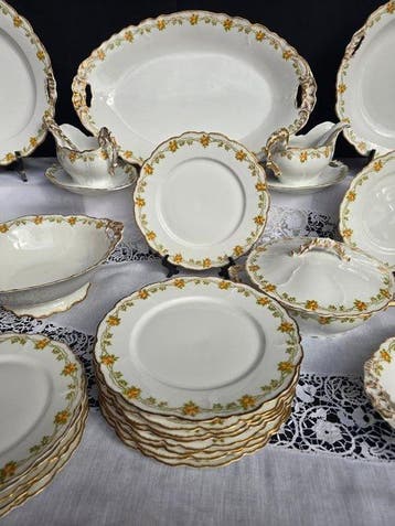 Limoges - Charles Martin, Limoges - Tafelservies (36) - Gele