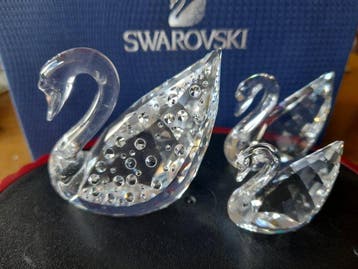 Swarovski - Figurine - Jubeleumzwaan en zwaan groot en klein