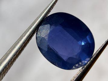 Bleu Saphir - 2.56 ct - Antwerp Laboratory for Gemstone