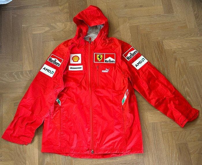 Scuderia Ferrari Marlboro jas - Ferrari - 2008, Verzamelen, Automerken, Motoren en Formule 1