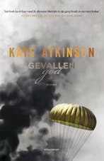Gevallen god / Todd familie / 2 9789025445270 Kate Atkinson, Verzenden, Zo goed als nieuw, Kate Atkinson