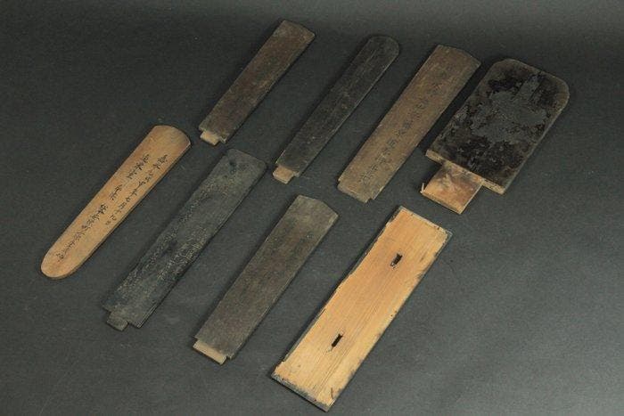 Objets bouddhiques - Anciennes plaques funéraires en bois, Antiek en Kunst, Antiek | Overige Antiek