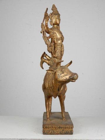 Bronzen Shiva op Nandi