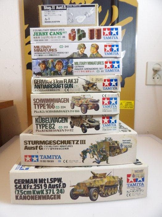 TAMIYA 8 X WW2 Duitse Bouwkits en 3 assocoires kits schaal, Enfants & Bébés, Jouets | Autre