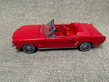 Precision Collection 100 1:18 - Modelauto - Ford Mustang, Nieuw