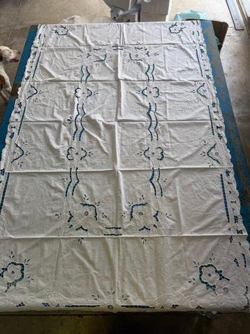 Broderie - 206 cm - 126 cm
