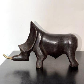 Abdoulaye Derme - sculptuur, Rhinocéros silencieux stylisé