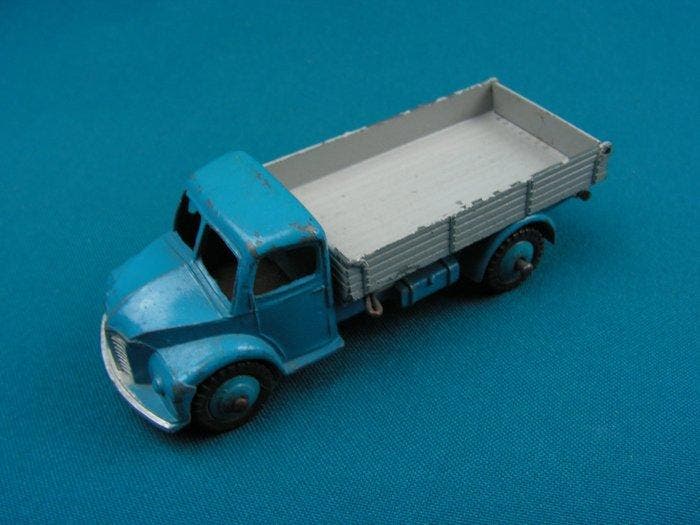 Dinky Toys - Modelauto (4) - Vintage Dinky Toys mix Dodge, Hobby en Vrije tijd, Modelauto's | 1:5 tot 1:12