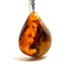 Pendentif et collier en ambre naturel ancien de la mer, Antiquités & Art